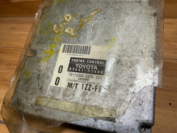 1999 Toyota Corolla 1.8L MT ECM ECU Engine Control Unit 89661-02600 - Image 3