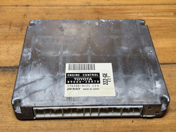 2000-2005 Toyota Corolla RUNX ZZE123 2ZZGE A/T ECU ECM (89666-20070) OEM