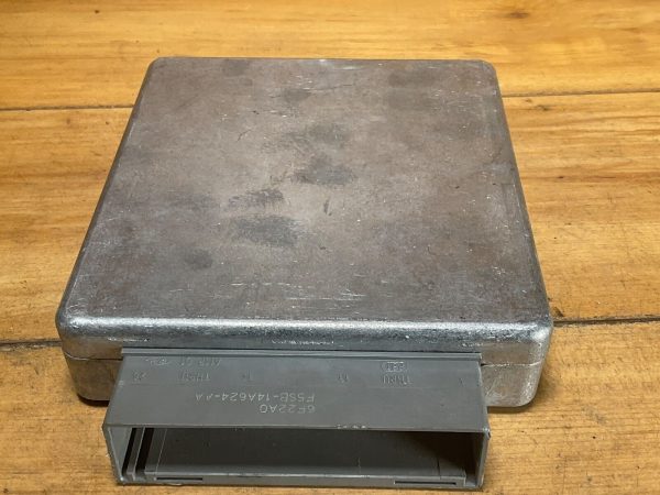2000 Lincoln Town Car 4.6L Engine Computer Module ECU ECM  1U7A-12A650-EDB - Image 6