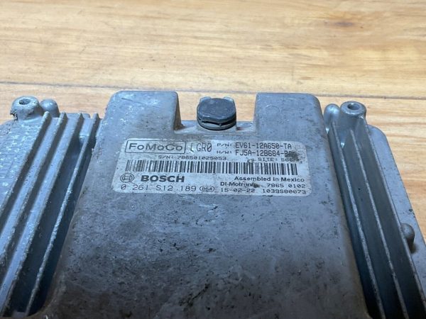 2000's Ford Engine Control Module  ECM ECU OEM EV61-12A650-TA - Image 3