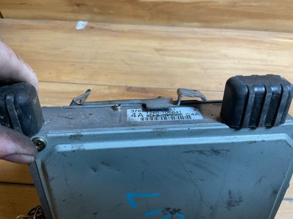 2000's Honda ECM ECU PCM Engine Computer module part# 37320-rl6-q03 - Image 3