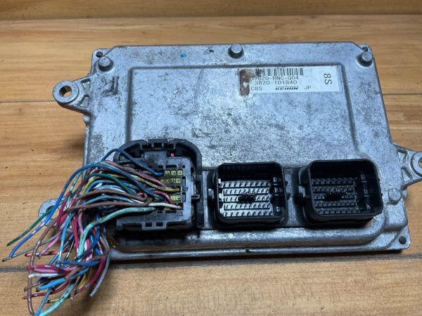 2000's Honda ECM ECU PCM Engine Computer module part# 37820-RNC-Q04