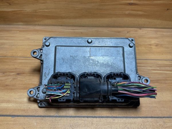 2000's Honda ECM ECU PCM Engine Computer module part# 37820-RNC-Q05