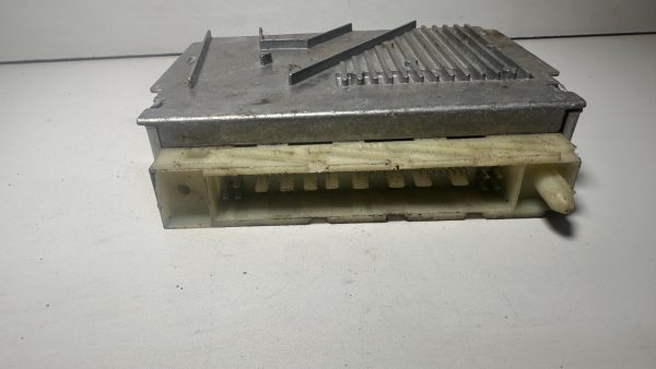 2001-2004 Volvo V70 Transmission Control Module Unit TCU TCM 09480761 - Image 4