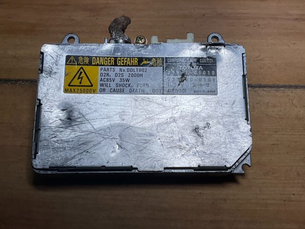 2001-2005 Lexus IS 300 Xenon HID Headlight KoiTo Ballast 85967-41010 - Image 6