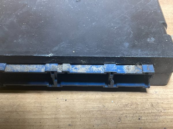 2001  Chevrolet Silverado 3500 Body Control Module BCM 09375899 - Image 5