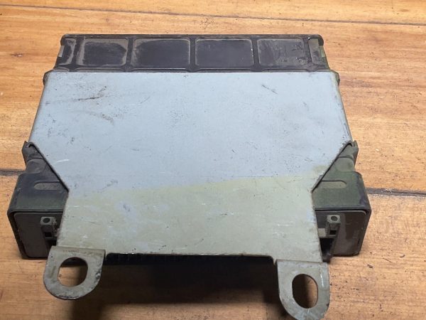 2001 Mitsubishi Mirage  Engine Computer Module ECM ECU MR420757 - Image 6