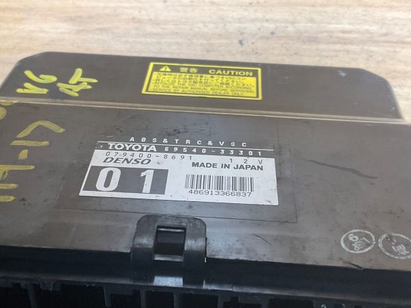 2002-03 Lexus ES300 ABS Control Module TRC VCS 89540-33301 - Image 4