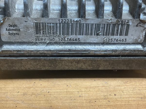 2002 Chevrolet Trailblazer Engine Computer Module ECM ECU OEM 12223160 - Image 4