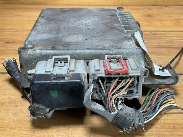 2002 Chrysler PT Cruiser 2.4L Engine Computer Module ECU ECM 5033664AB