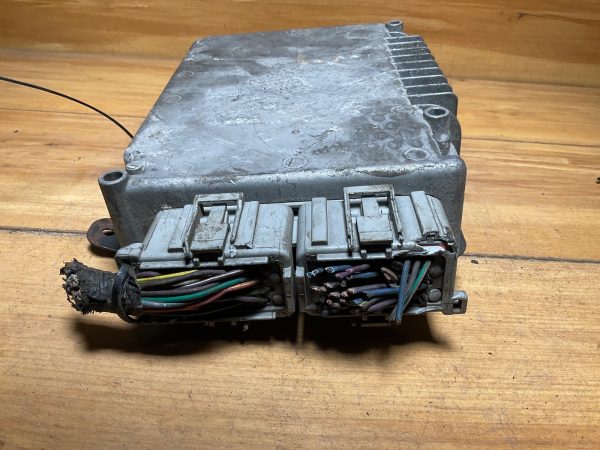 2002 Chrysler Town & Country 3.3L Engine Computer Module ECU ECM R5127672AA - Image 5