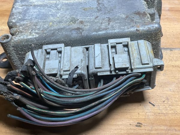 2002 Dodge Caravan Engine Computer Module ECM ECU OEM 04748422AF - Image 5