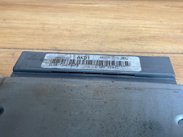 2002 Ford Expedition 5.4L Engine Computer Module ECM ECU 2L1A-12A650-FB - Image 3