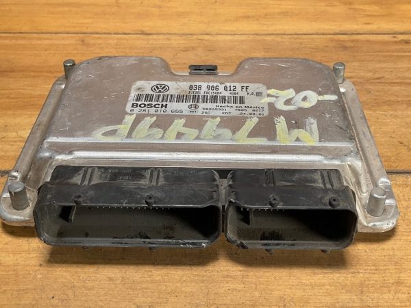 2002 Volkswagen Beetle Engine Computer Module ECM ECU 038 906 012 FF
