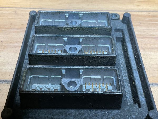 2003-2005 Chevrolet TrailBlazer Engine Computer Module ECU ECM 12574976 - Image 6