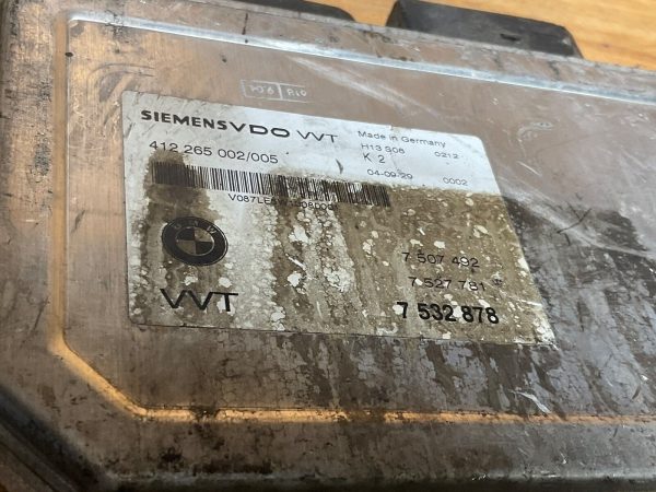 2003 BMW 745Li VVT Valvetronic Control Module ECM ECU 7 532 878 - Image 5