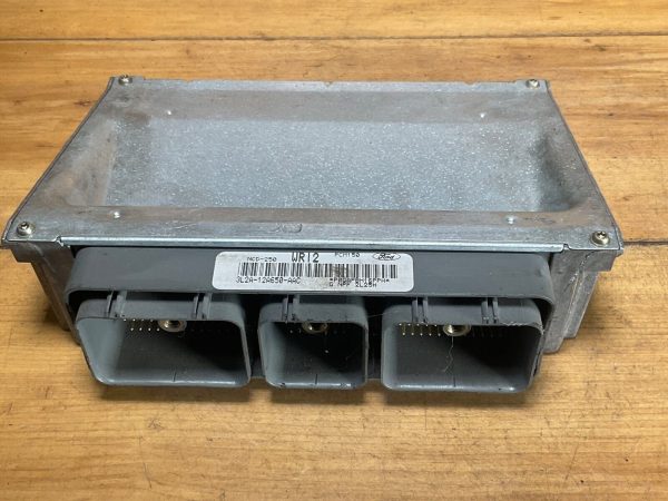 2003 Ford Explorer 4.6L Engine Computer Module ECM ECU 3L2A-12A650-AAC OEM