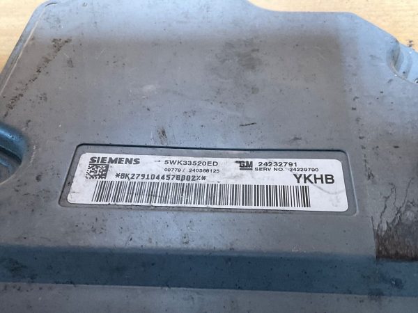2004-05 Cadillac SRX Transmission Control Module TCM 24229790 - Image 4