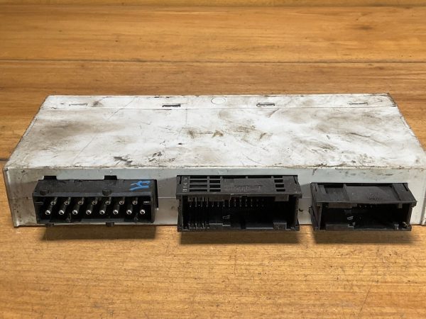 2004-11  BMW X3 Engine Computer Module ECM ECU 577 621 10