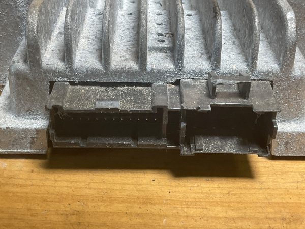 2004-2006 Infiniti G35 Bose Radio Stereo Audio Amplifier 28061 AC300 - Image 3