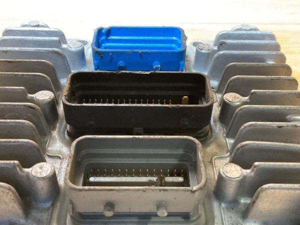 2004 CADILLAC DEVILLE OEM ENGINE COMPUTER CONTROL MODULE ECU 12587452 - Image 3