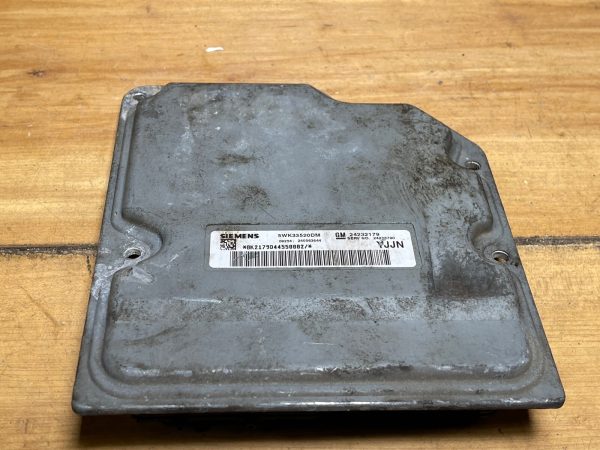 2004 Cadillac CTS Engine Computer Module ECM ECU OEM 24232179 - Image 6