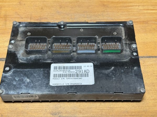 2004 Chrysler PT Cruiser Engine Control Module ECU P05033291AD OEM