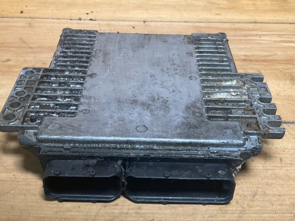 2004 Nissan Titan Engine Computer Module ECM ECU OEM  mec33-650 d1 - Image 6