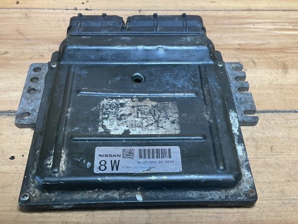 2004 Nissan Titan Engine Computer Module ECM ECU OEM  mec33-650 d1