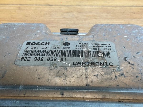 2004 Porsche Cayenne 3.2L Engine Computer Module ECM ECU 022 906 032 BT - Image 3