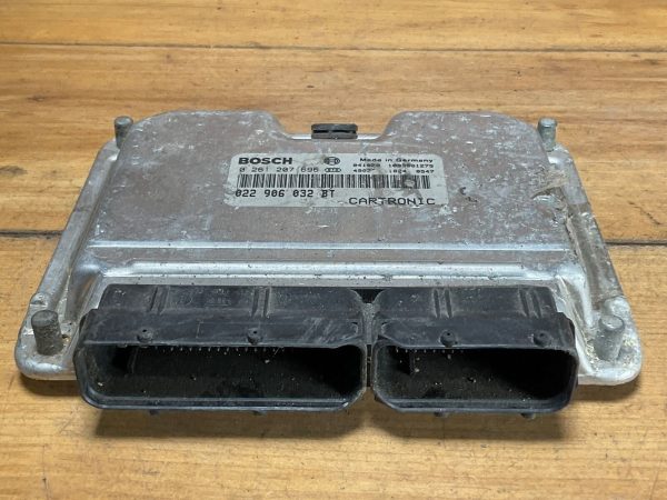 2004 Porsche Cayenne 3.2L Engine Computer Module ECM ECU 022 906 032 BT