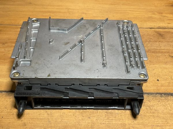 2004 Volvo XC90  Engine Control Module Computer ECM ECU OEM  0261207227 - Image 3