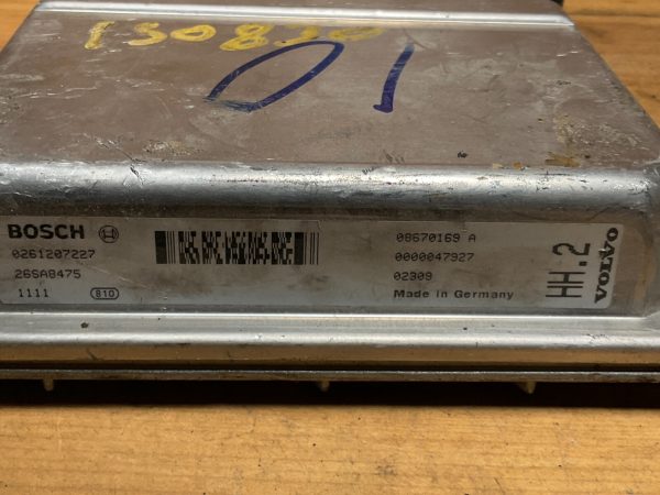 2004 Volvo XC90  Engine Control Module Computer ECM ECU OEM  0261207227 - Image 5