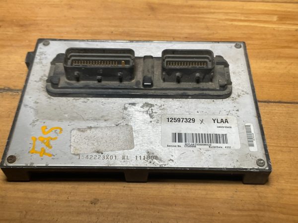 2005-2006 Chevrolet  Cobalt  Engine Computer Module ECU ECM OEM 1258999