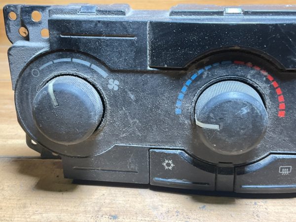2005-2007 Chrysler 300 Climate Control Temperature Module OEM 55111870AJ - Image 7