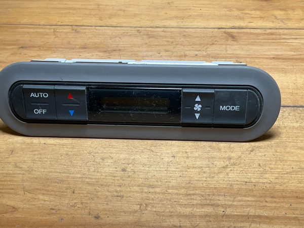 2005-2010 Honda Odyssey Touring Climate  Control Temperature Unit 79650SHJ