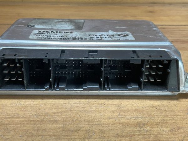 2005 BMW 330Xi Engine Computer Module ECM ECU 7 545 150 - Image 4