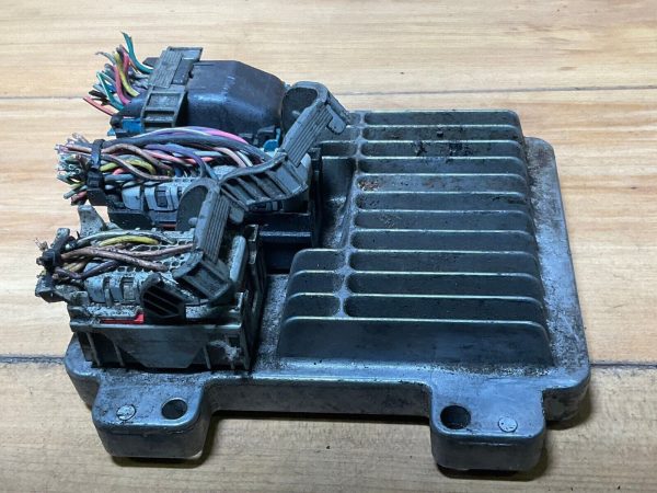 2005 CHEVY EQUINOX ECM ENGINE COMPUTER MODULE 12591279 YKZN