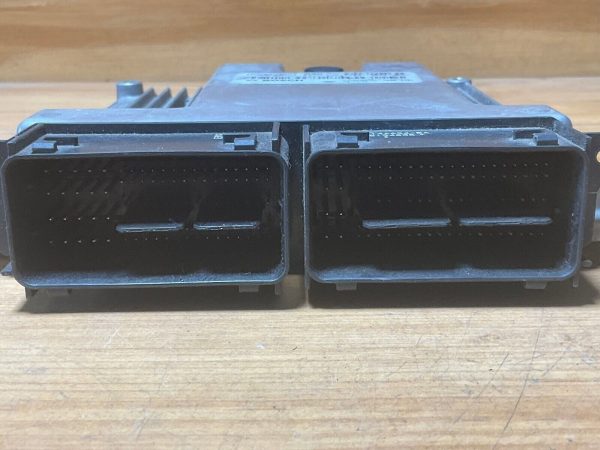 2005 Ford Escape ecu ecm computer GJ5A-12A650-SB - Image 4