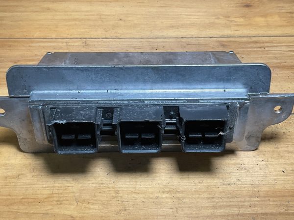 2005 Ford Explorer  Engine Computer Module ECU ECM  RM5U7A-12A650-GKA