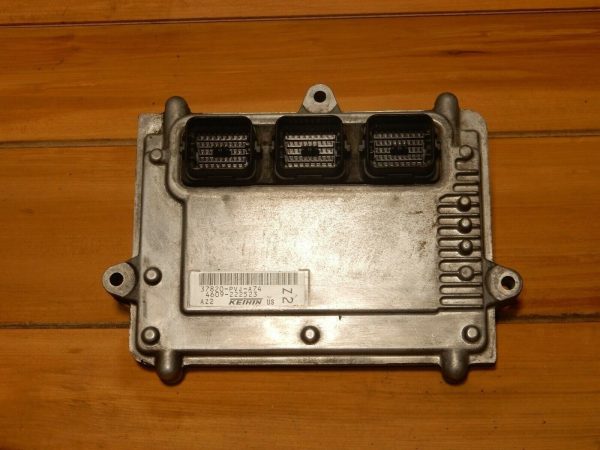 2005 Honda Pilot 3.5L V6 ECU ECM P/N: 37820-PVJ-A74 OEM