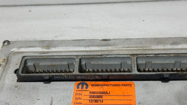 2005 Jeep Liberty Engine Computer 56044656AJ 3.7L AT PCM R6044656AJ - Image 4