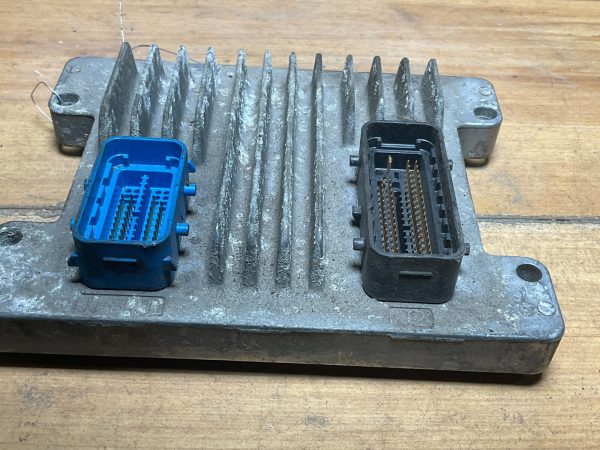 2005 Pontiac Sunfire 2.2L Engine Computer Module ECM ECU OEM 12571650 - Image 4