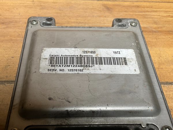 2005 Pontiac Sunfire 2.2L Engine Computer Module ECM ECU OEM 12571650 - Image 5