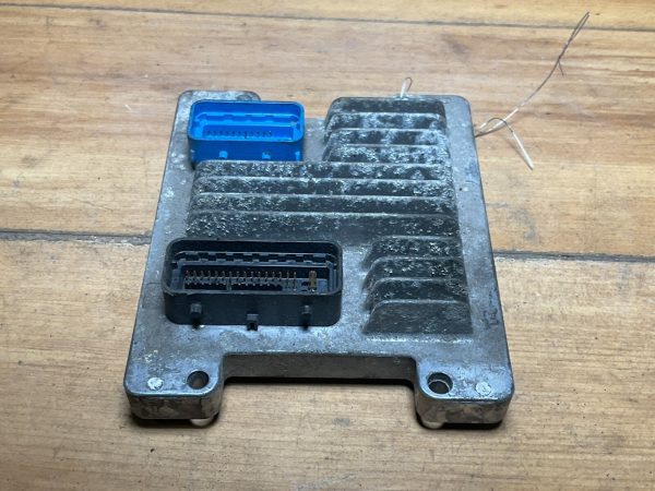 2005 Pontiac Sunfire 2.2L Engine Computer Module ECM ECU OEM 12571650
