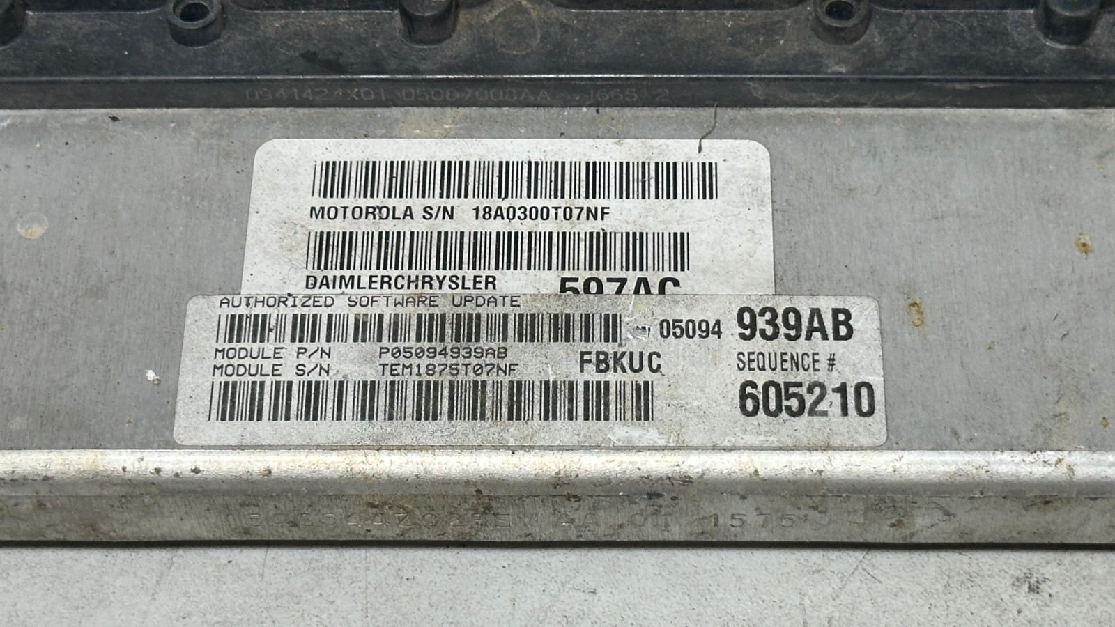 2006 06 JEEP LIBERTY 3.7L A/T ENGINE COMPUTER MODULE ECU ECM 05094939AB OEM - Image 3