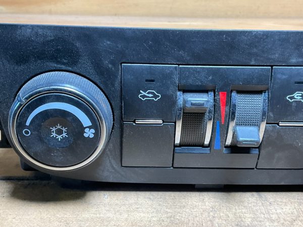 2006-2011 Chevrolet  Impala  Dual Zone Climate Temperature Control OEM 20861784 - Image 6