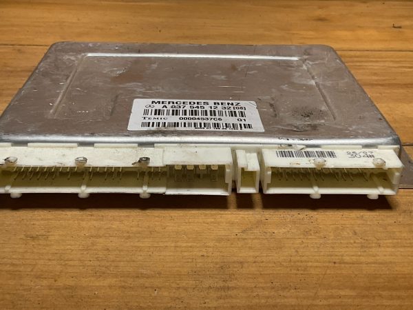 2006-2011 Mercedes CLS500 AMG Airmatic Air Suspension Module OEM A0375451232 - Image 4