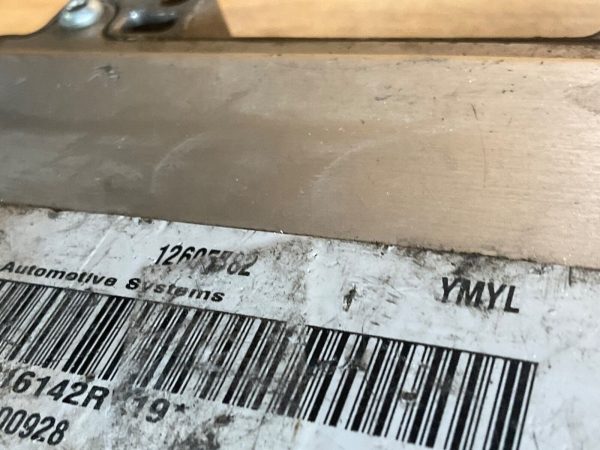 2006 Chevrolet Malibu Engine Computer  Module ECM ECU 12605582 - Image 5