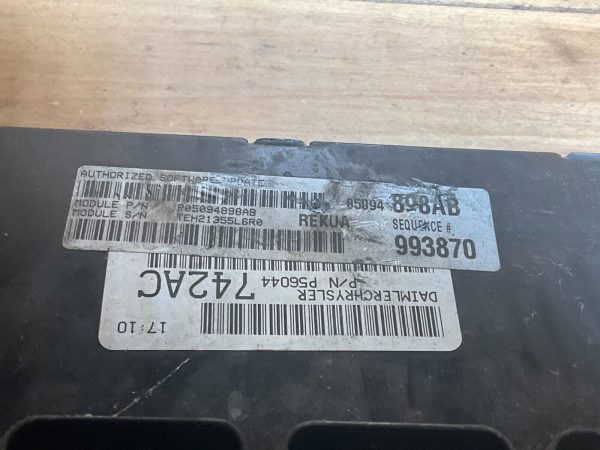 2006 Jeep Grand Cherokee Engine Computer Module ECM ECU OEM 05094898ab - Image 3